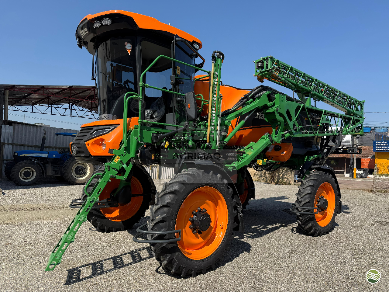 PULVERIZADOR STARA IMPERADOR 2000 Tração 4x4 Agrimaq Máquinas Agrícolas - Stara ARAUCARIA PARANÁ PR